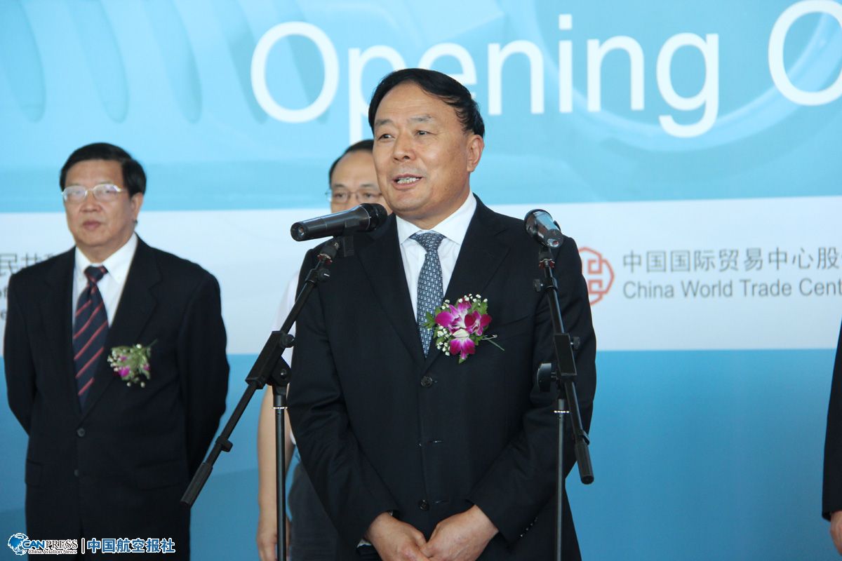 2012�������H�̄�(w��)����չ�[��(hu��)�_Ļ ��������o