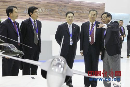 �������̎��������L�����ҕ��չ�_