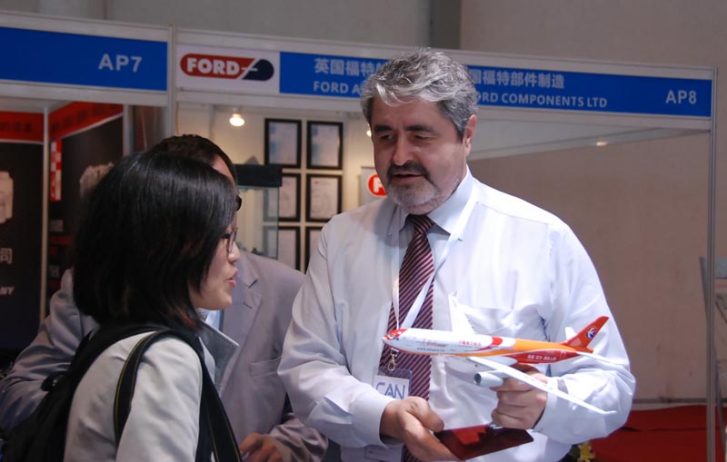 ����W(w��ng)���Zӛ�������򰲖|�Z��˾�����O(sh��)Ӌ(j��)�����{���q�Ӳ����ˣ��ң�ٛ(z��ng)��"����W(w��ng)̖(h��o)"�w�C(j��)ģ�͡�   �zӰ������W(w��ng)ӛ��  ��ި
